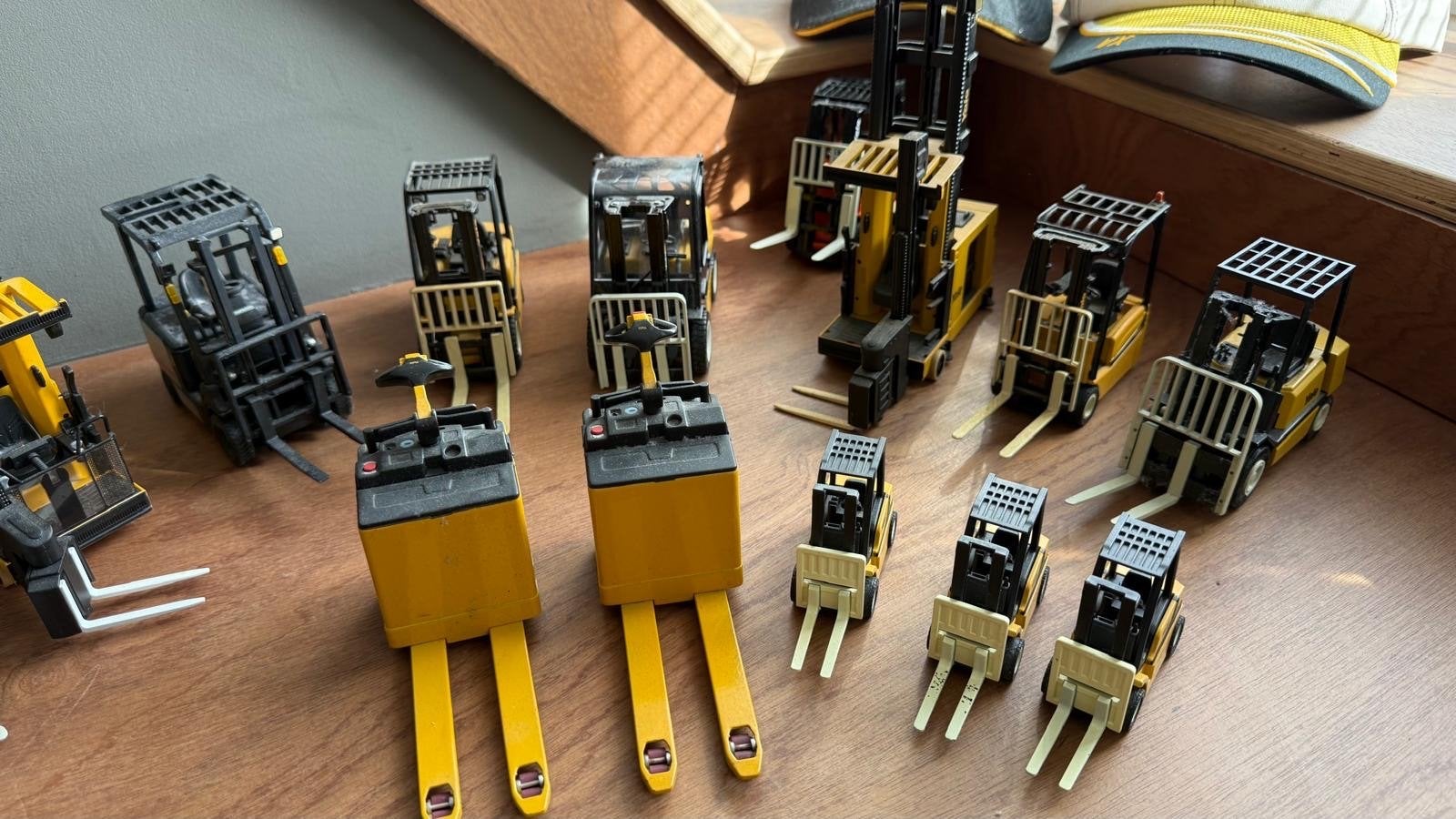 Yale Miniatuur Heftrucks - Diverse Modellen, Ophalen of Verzenden, Gebruikt