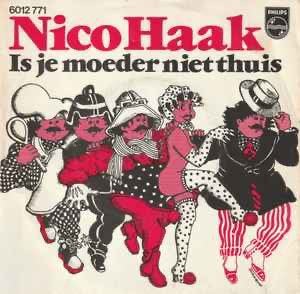Nico Haak – Is Je Moeder Niet Thuis / Single / VG+ / 1-8, Ophalen of Verzenden, Zo goed als nieuw, Overige formaten, Levenslied of Smartlap