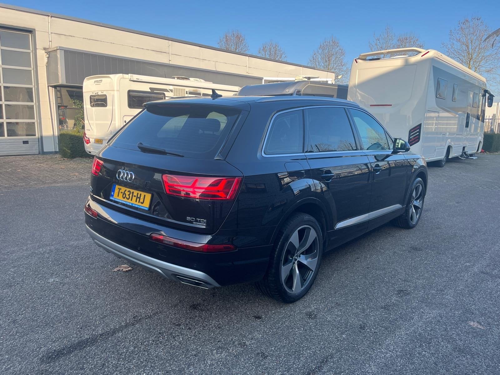 Audi Q7 50 TDI quattro 7-persoons Panoramdak Trekhaak, Auto's, Automaat, Xenon verlichting, 15 km/l, Gebruikt