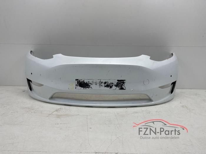 Tesla Model Y Voorbumper 6PDC, Ophalen of Verzenden, Gebruikt, Voor, Bumper