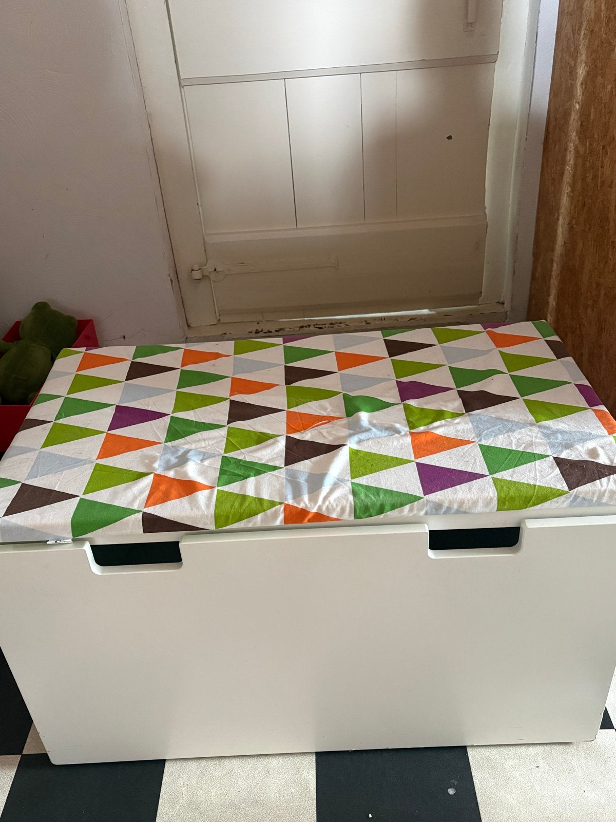 Ikea smastad speelgoedkist met kleurrijk kussen, Ophalen, Gebruikt