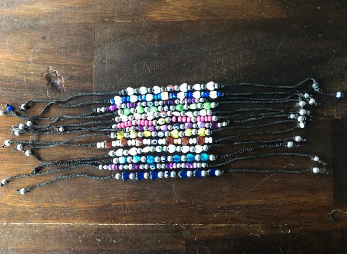Vriendschap armbandjes allerlei kleuren 13 stuks, Ophalen of Verzenden, Nieuw, Overige kleuren, Kunststof of Plastic