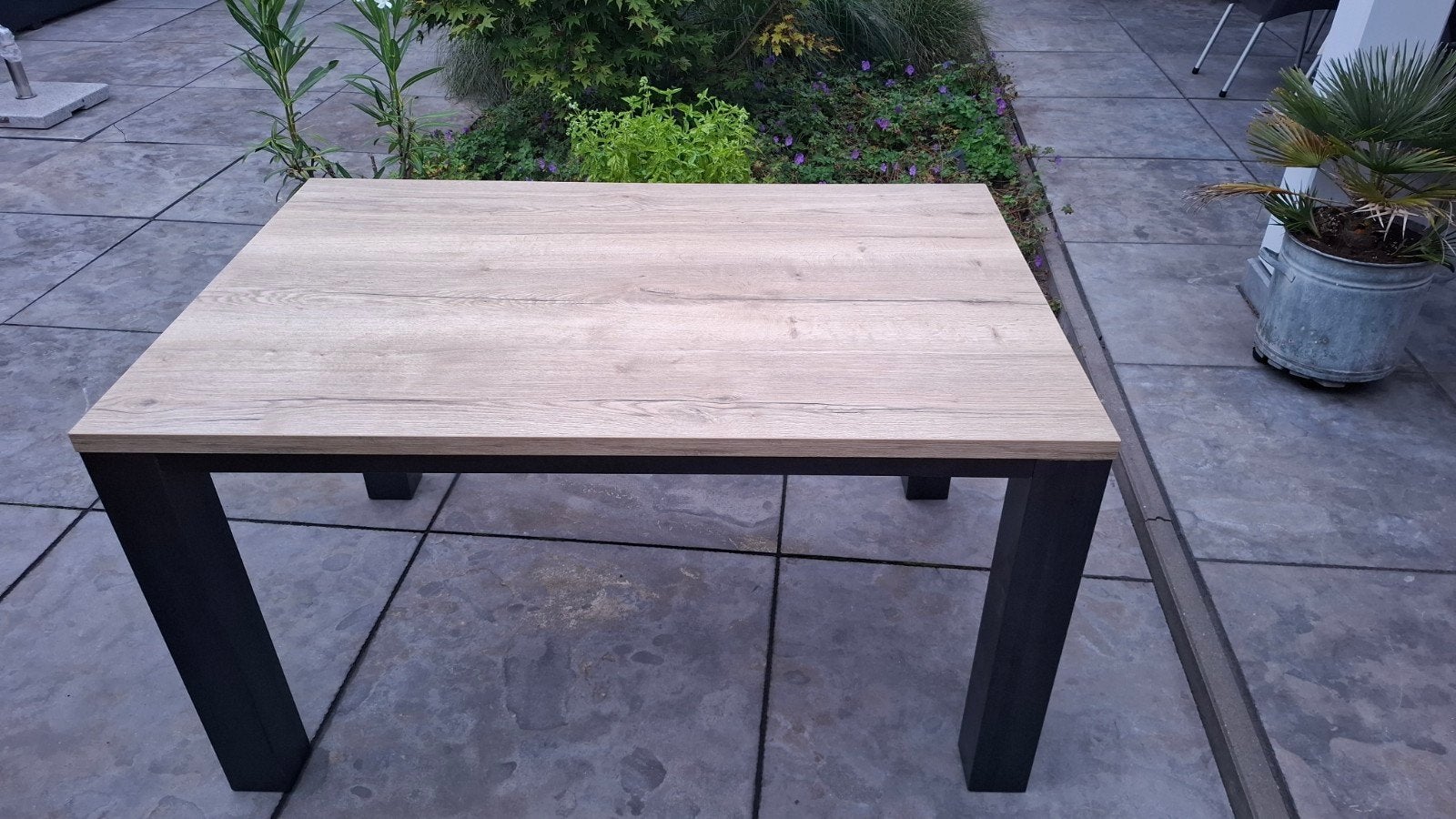 Eettafel Houtlook met Zwarte Poten - 138x90x75 cm, Gebruikt, 100 tot 150 cm, Modern, Industrieel, 50 tot 100 cm