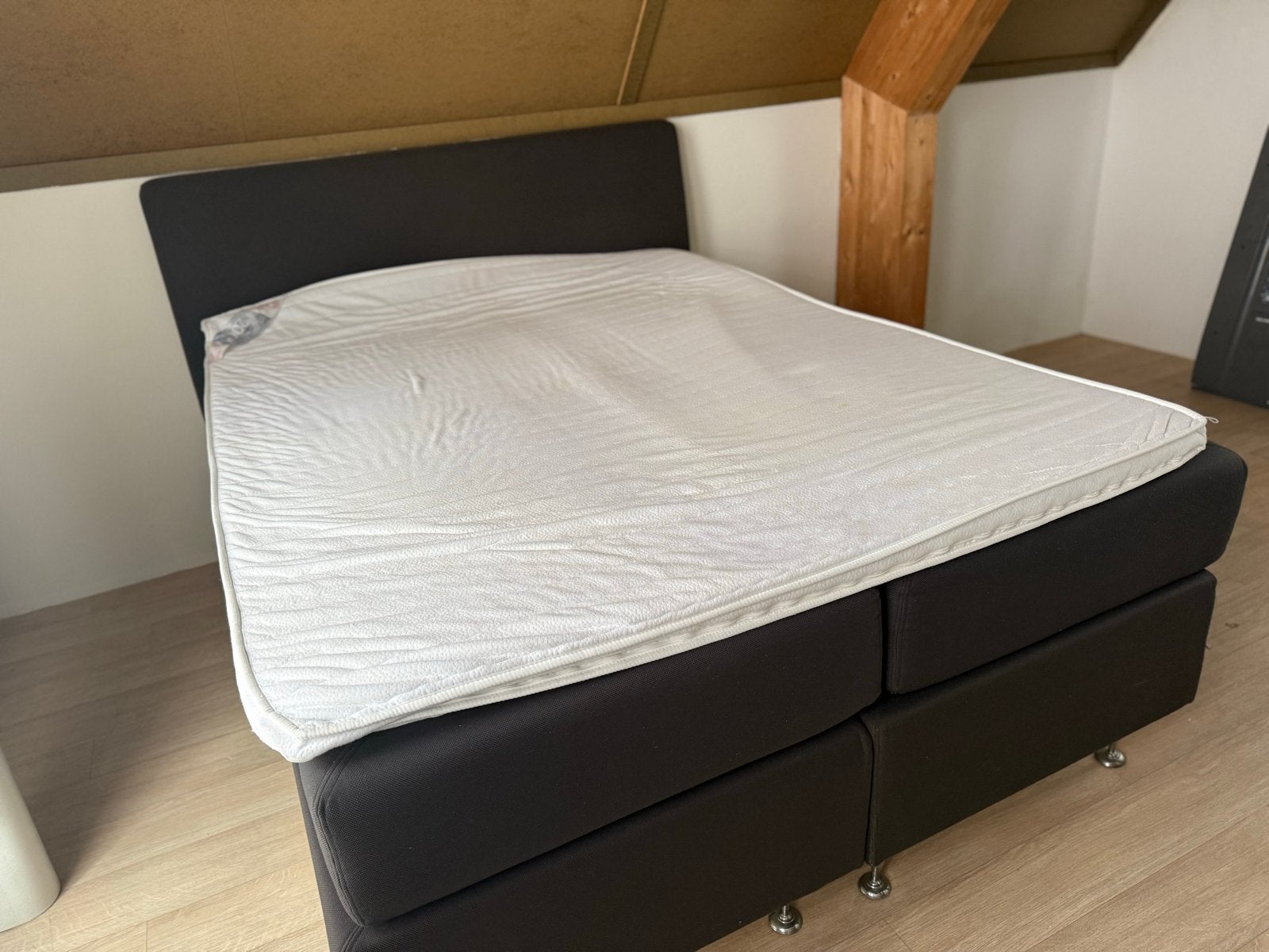 Tweepersoons boxspring met matras en topper, Gebruikt, Zwart, Tweepersoons, Ophalen of Verzenden