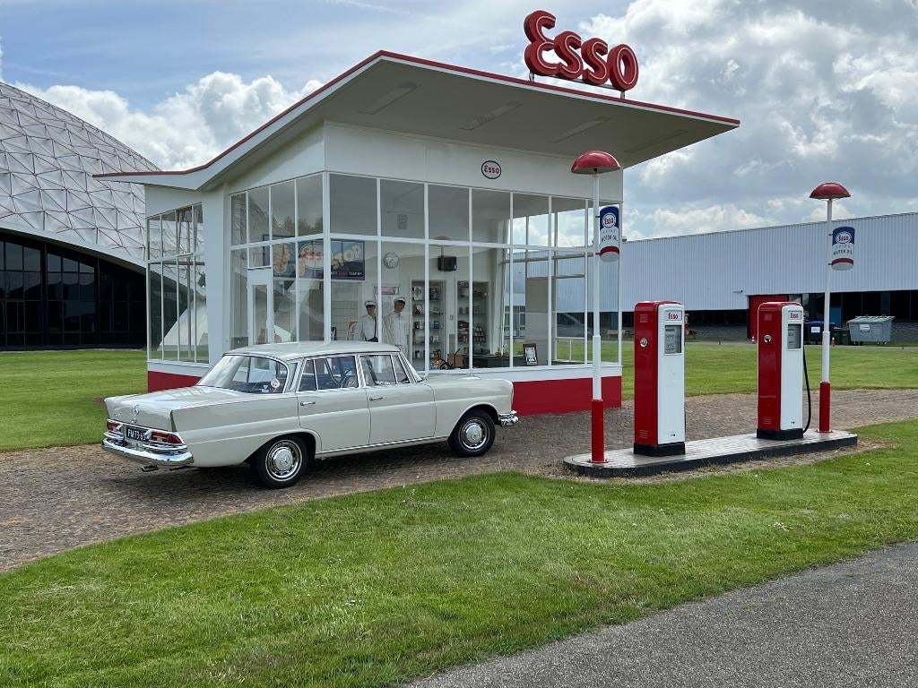 Mercedes-Benz S-Klasse 2.2 220 S 1965 Grijs/ wit, Wit, Origineel Nederlands, Handgeschakeld, Particulier