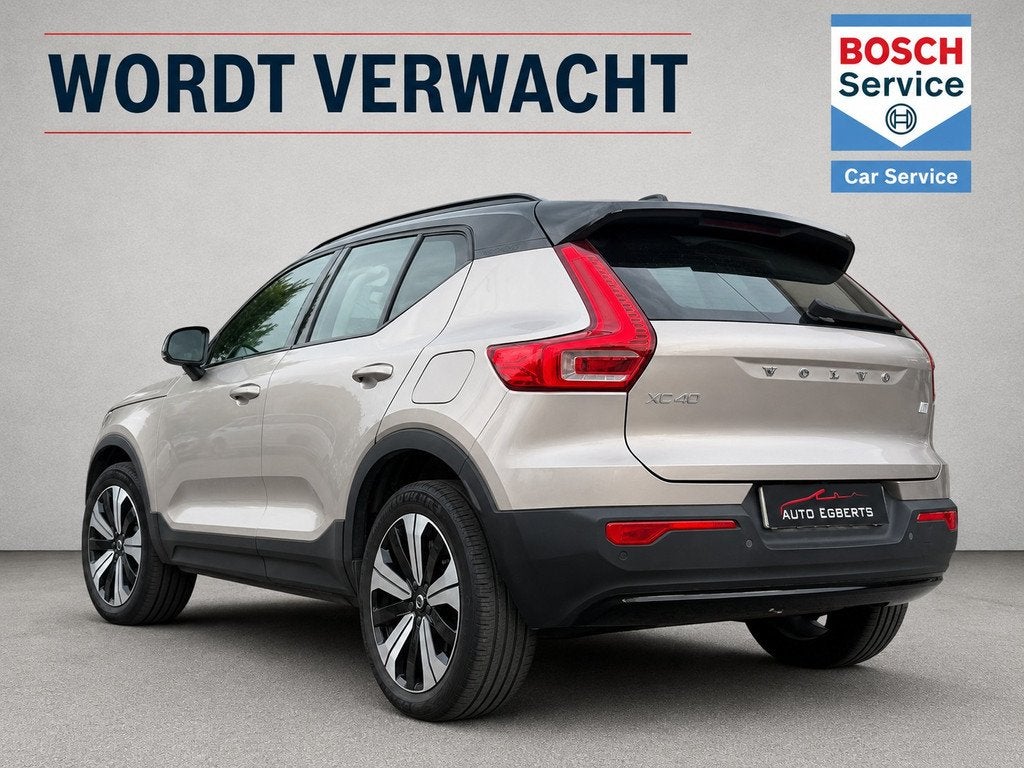 Volvo XC40 Recharge Core | AppleCar/Android | Camera | 19"LM, Gebruikt, Zwart, Beige, 1923 kg
