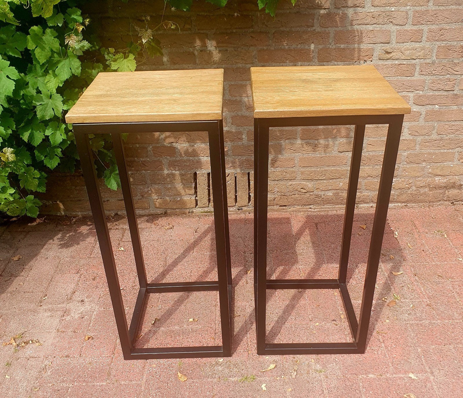 Twee industriële plantentafel bijzettafel eiken/metaal
79 cm, Ophalen, Minder dan 55 cm, Metaal of Aluminium, Vierkant