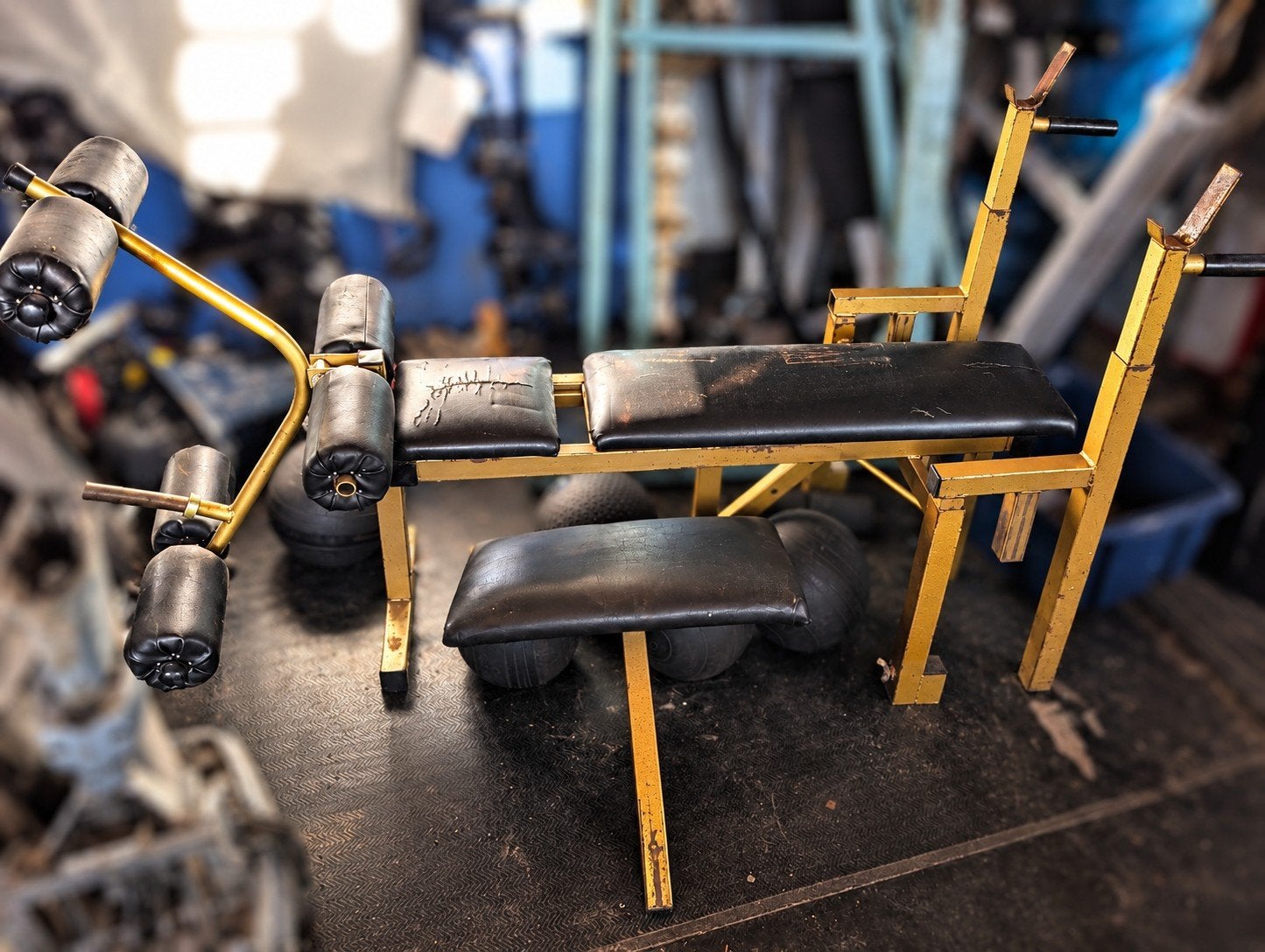 stevige oldschool multifunctionele halterbank van Asahi, Ophalen, Gebruikt, Fitnessbank