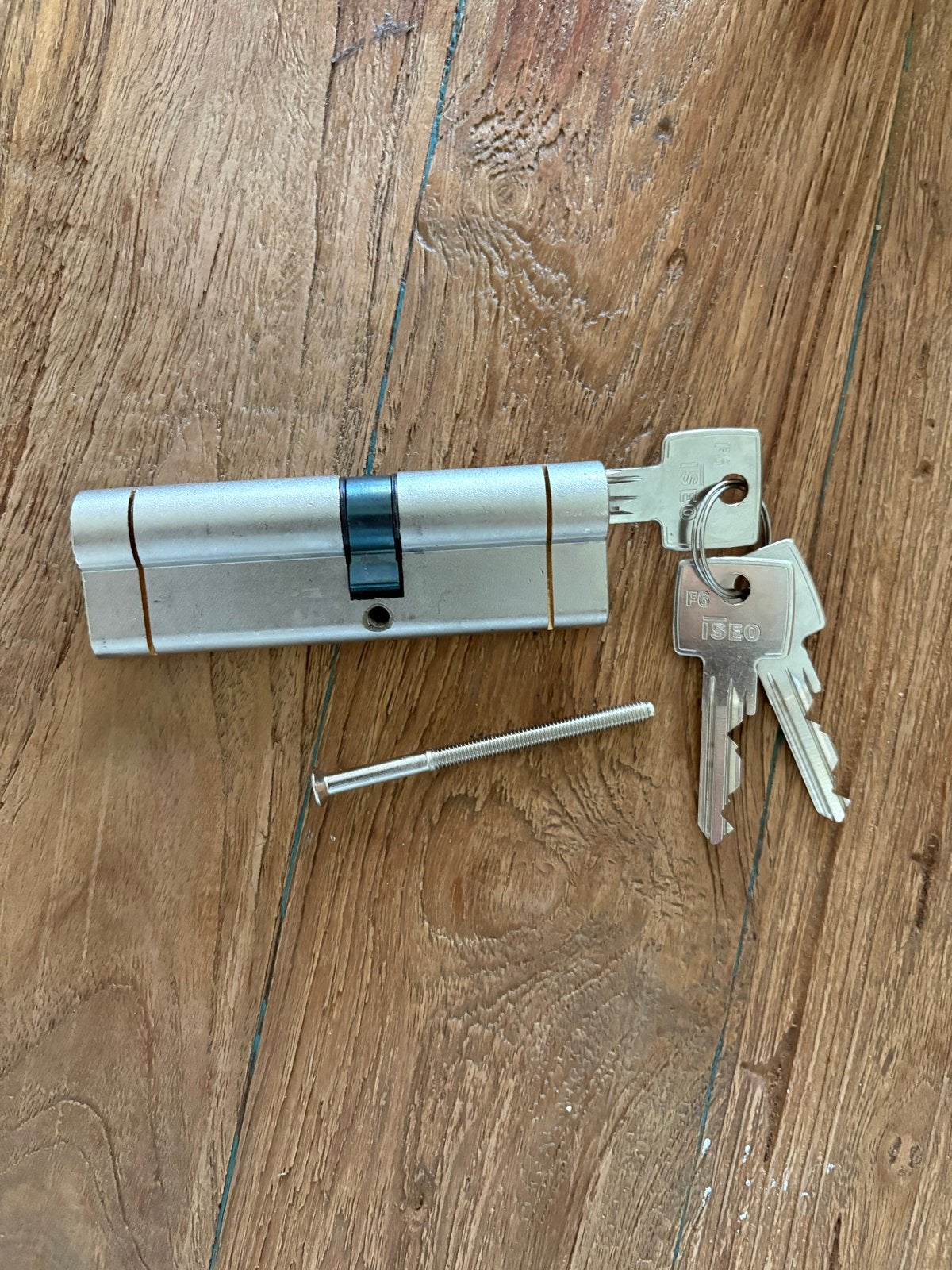 SKG*** Cilinderslot met 3 sleutels - Zo goed als nieuw, Ophalen of Verzenden, Nieuw, Overige materialen, Slot