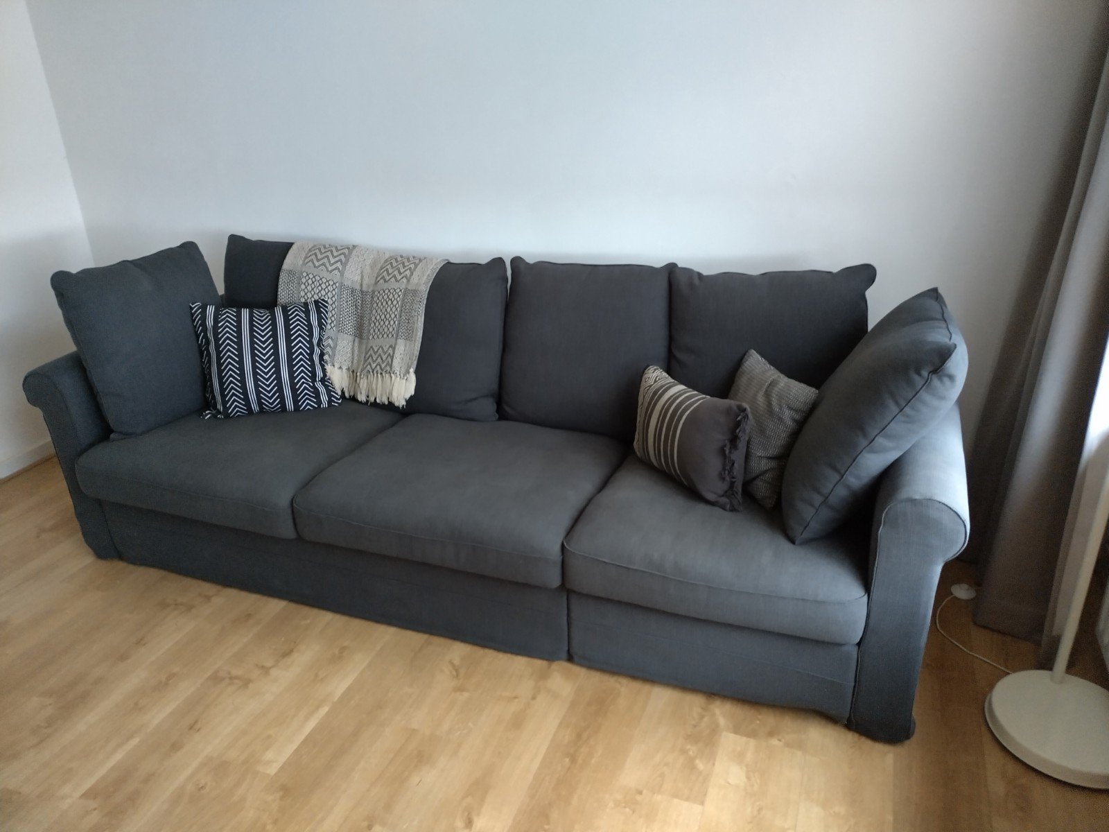 Foto 4 van IKEA Gronlid Bedbank - Zo Goed als Nieuw