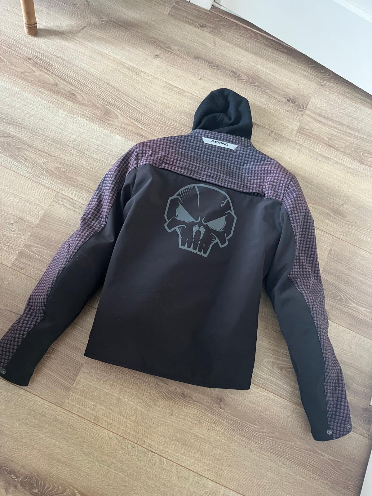 Bering jaap skull (m) motorjas, Motoren, Kleding | Motorkleding, Ophalen of Verzenden, Tweedehands