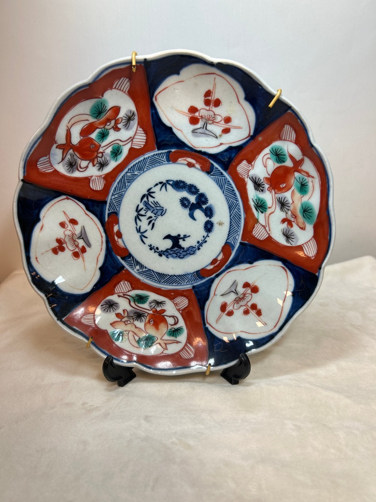 Antiek Japans Imari Porseleinen Schotel met Goudvissen, Ophalen of Verzenden