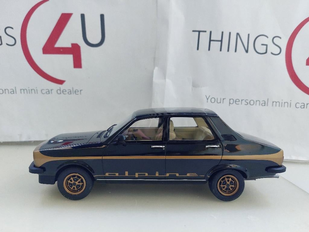 Ottomobile Renault 12 Alpine 1978 zwart/goud, Hobby en Vrije tijd, Modelauto's | 1:18, Ophalen of Verzenden, Zo goed als nieuw