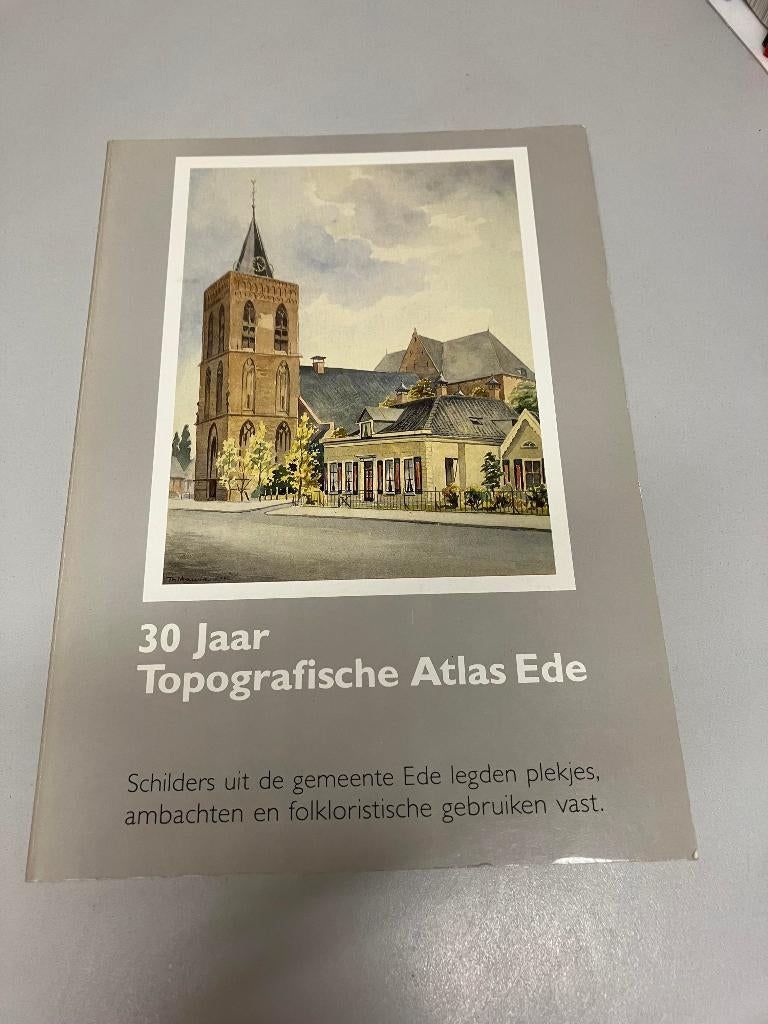 30 jaar topografische Atlas Ede, Boeken, Geschiedenis | Stad en Regio, Ophalen of Verzenden, Gelezen