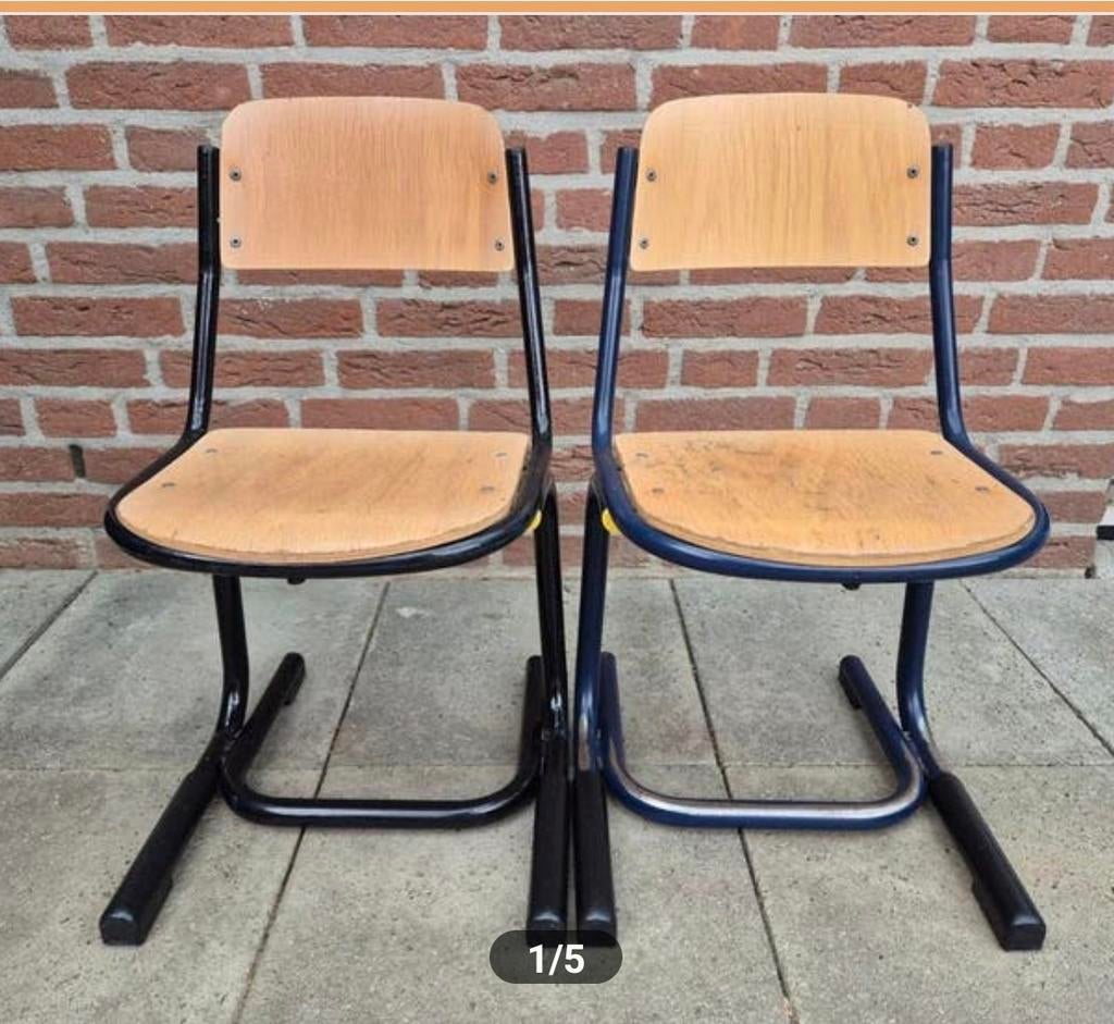 Set van 2 Vintage Schoolstoeltjes - Hout & Metaal, Huis en Inrichting, Stoelen, Ophalen of Verzenden, Bruin, Hout, Twee