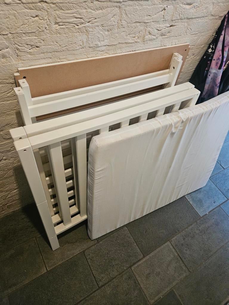 Box Fleur van TWF B.V. - Wit ledikant met matras, Ophalen, Zo goed als nieuw, Boxkleed