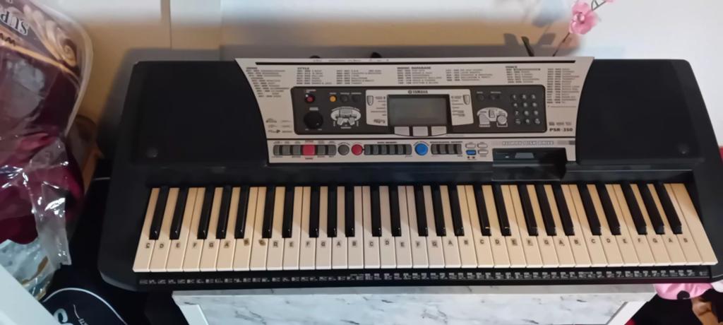 Yamaha PSR-350 Keyboard met Floppy Disk Drive, Ophalen of Verzenden, Gebruikt, 61 toetsen, Yamaha