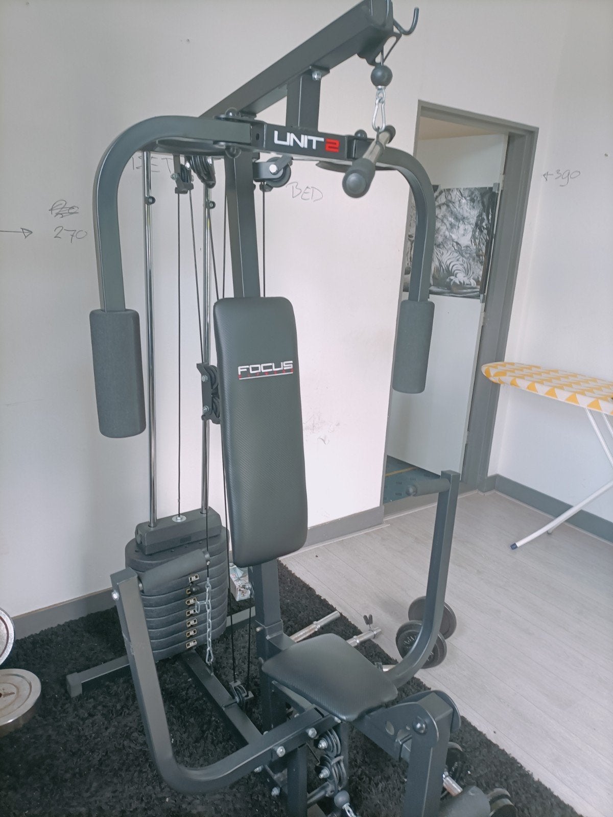 Focus Unit 2 Home Gym Krachtstation met Gewichten, Ophalen, Gebruikt, Benen, Overige typen