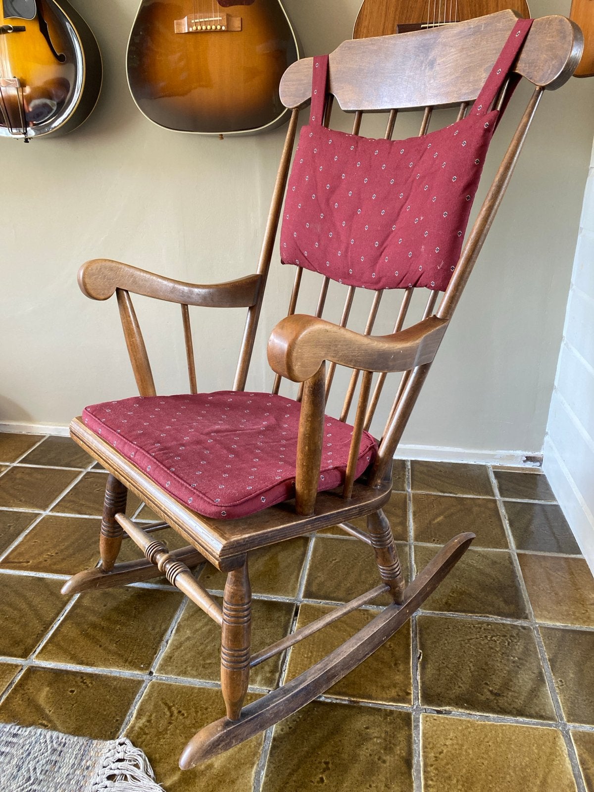 Vintage houten schommelstoel met kussens, Antiek en Kunst, Ophalen