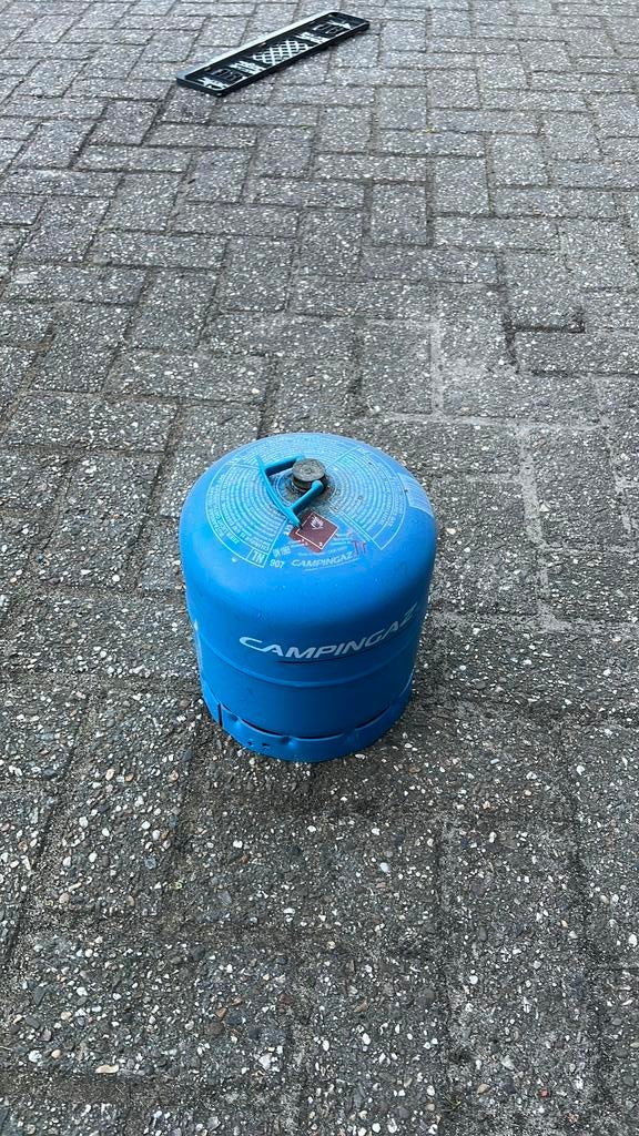 Campingaz navulbare flessen, Caravans en Kamperen, Kampeeraccessoires, Ophalen, Zo goed als nieuw