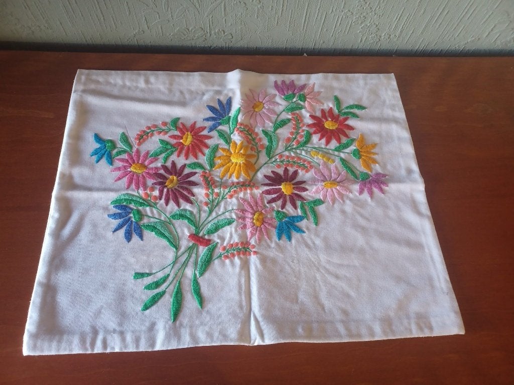 Originele Hongaarse Kalocsa Handgeborduurde Kussenhoes, Verzenden