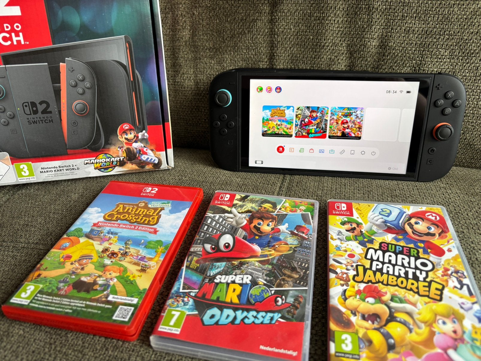 Nieuwe switch 2 (november 2025), Spelcomputers en Games, Spelcomputers | Nintendo Switch, Ophalen, Met games, Met 2 controllers