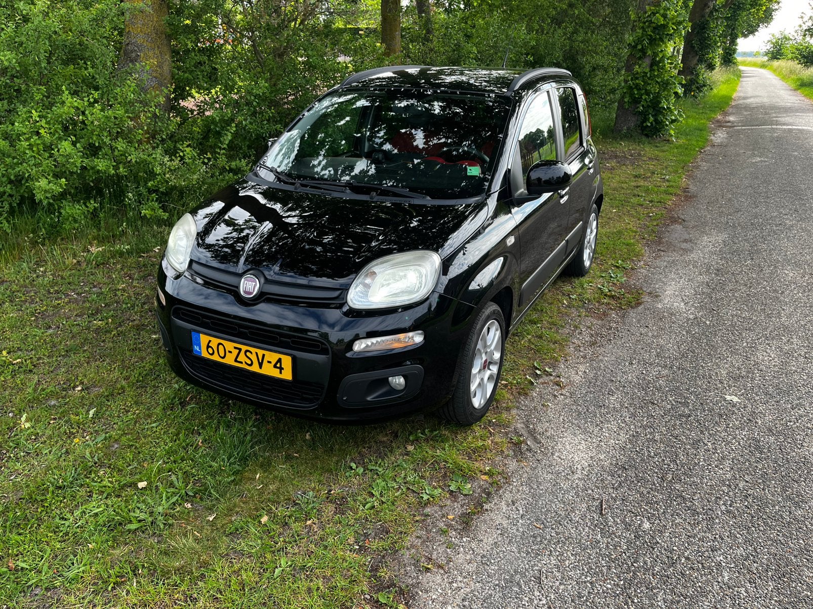 Fiat Panda Twinair 85 2013 Zwart, Voorwielaandrijving, Stof, 40 €/maand, Panda