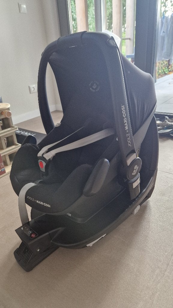 Maxicosi Joolz met Base met isofix, Ophalen, Gebruikt, Isofix, 0 t/m 13 kg
