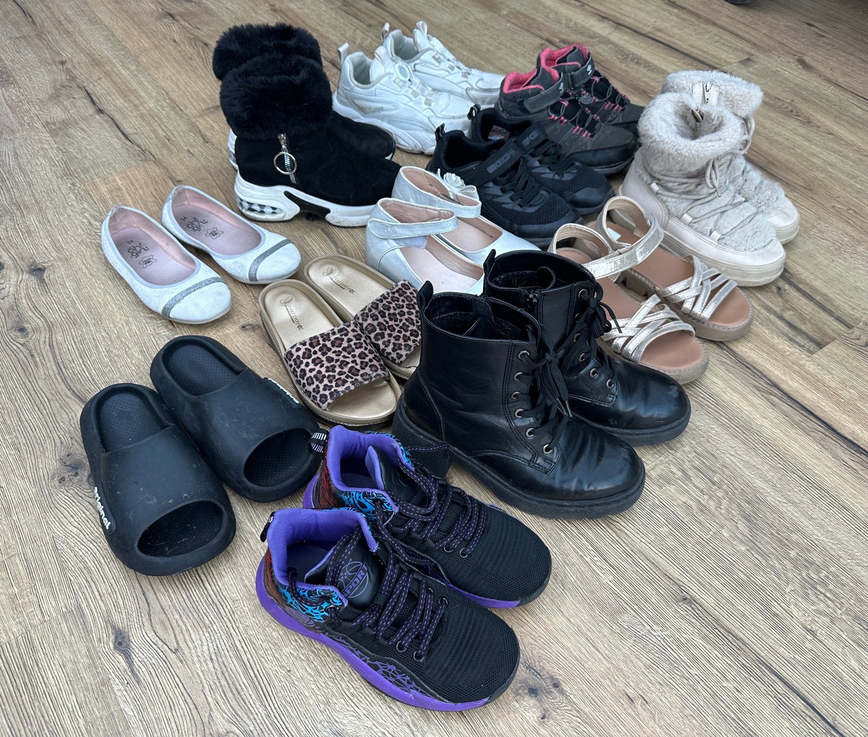 Gratis schonen en slippers, goed voor maat 34-36, Kinderen en Baby's, Babykleding | Schoentjes en Sokjes, Ophalen of Verzenden