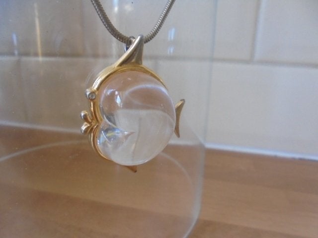 Vintage ketting hanger vis  excl verzendkosten, Ophalen of Verzenden, Zo goed als nieuw, Zilver, Overige materialen