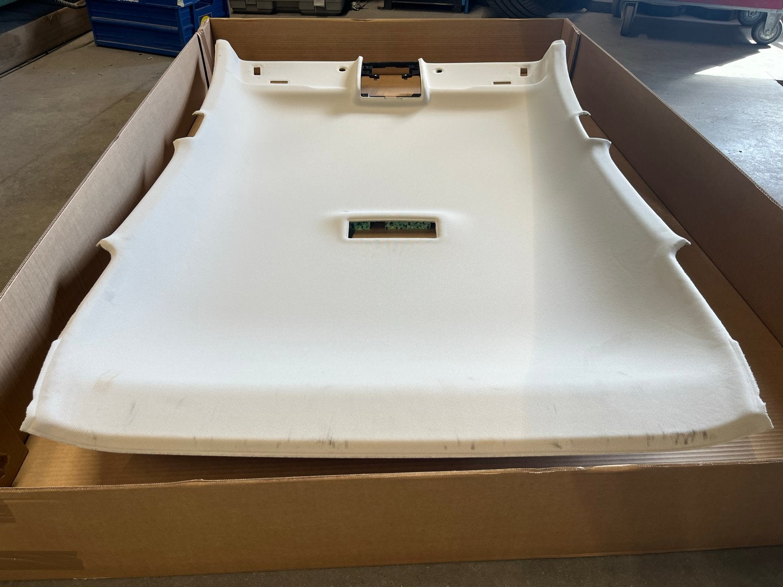 Volkswagen Polo 2021 Hemelbekleding voor auto - Wit/beige, Auto-onderdelen, Ophalen, Gebruikt, Bumper, Volkswagen