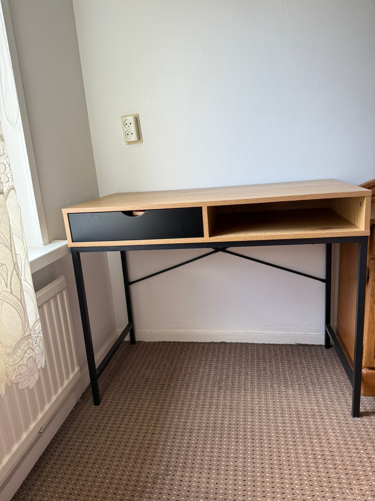 Mooie bureau eiken-zwart met handige lade, Huis en Inrichting, Ophalen, 48 cm, Spaanplaat of MDF, Zo goed als nieuw