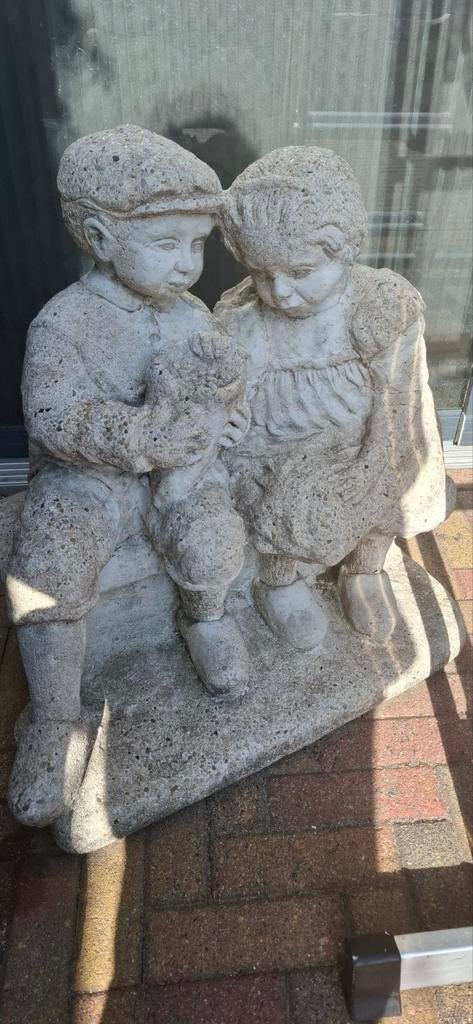 Tuinbeeld van twee kinderen Ot en Sien., Ophalen of Verzenden, Steen