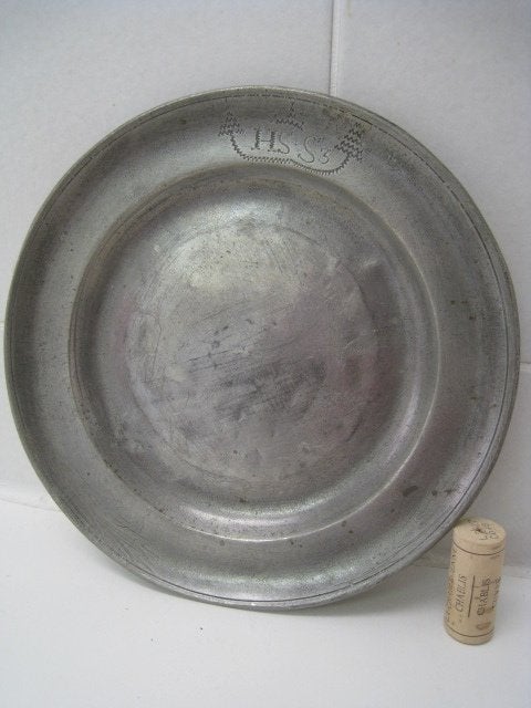 Tinnen sierbord 440 gr, gemerkt I.B. Finck,  1850, Mainz, Ophalen of Verzenden