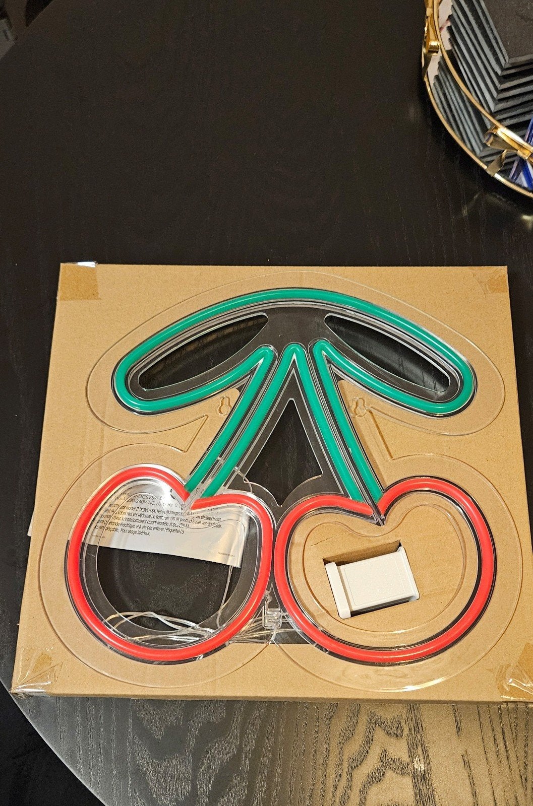 Leuke neon kersenlamp Hema - nieuw in doos, Ophalen of Verzenden, Nieuw, Rood, Overige merken