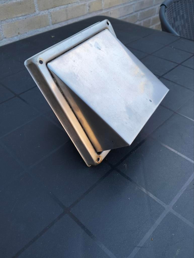 Ronde buitenafvoer 100 mm- RVS, Doe-het-zelf en Verbouw, Ventilatie en Afzuiging, Ophalen of Verzenden, Gebruikt, Afzuiger