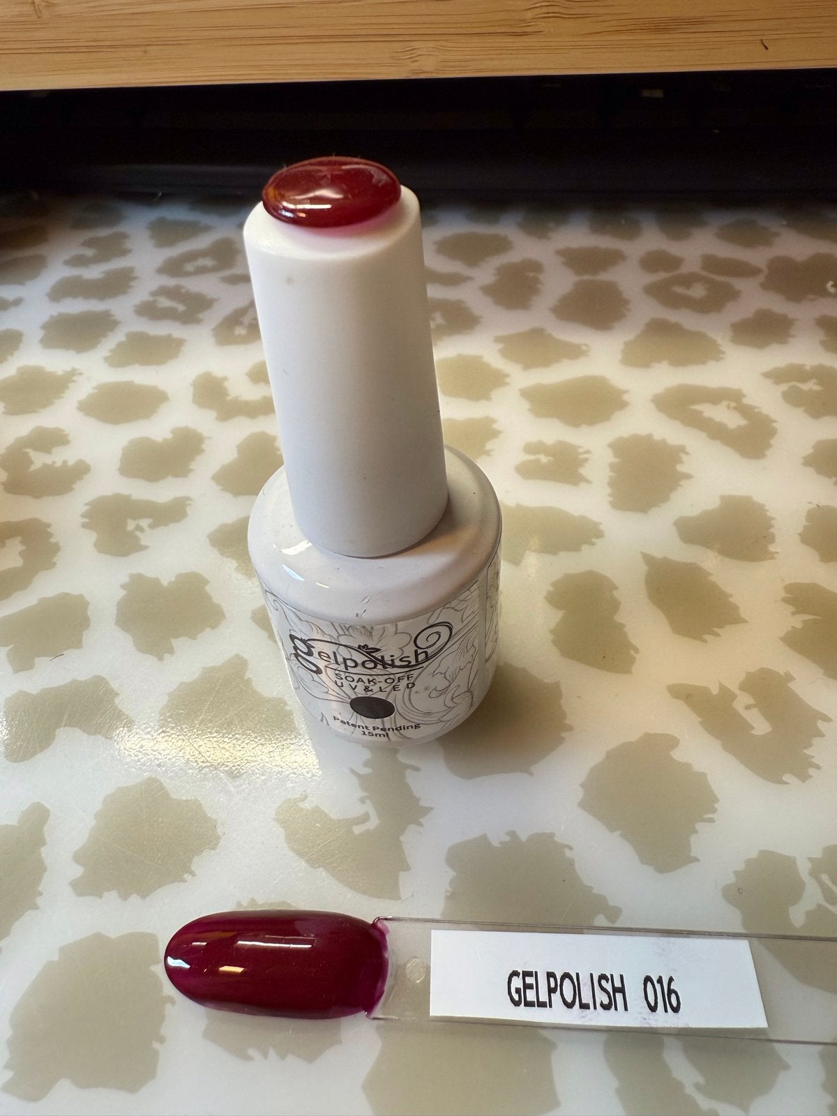Gelpolish 016 - Dieprode Soak-Off UV & LED Nagellak, Ophalen of Verzenden, Zo goed als nieuw, Rood, Handen en Nagels