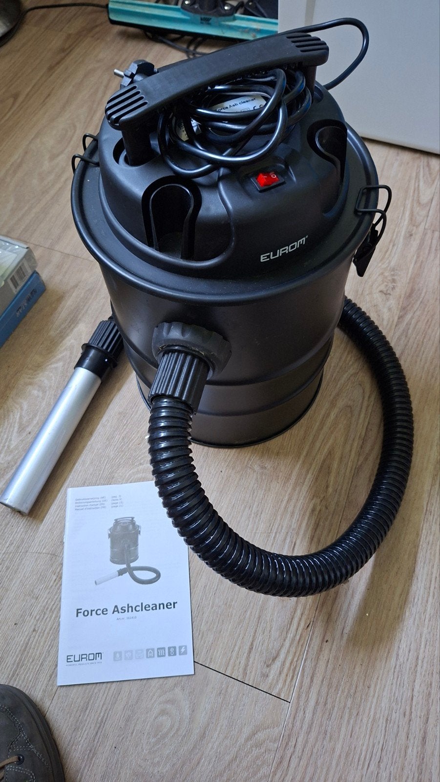 Eurom Force Ashcleaner - Aszuiger, Ophalen of Verzenden, Zo goed als nieuw, Industriële stofzuiger, Reservoir