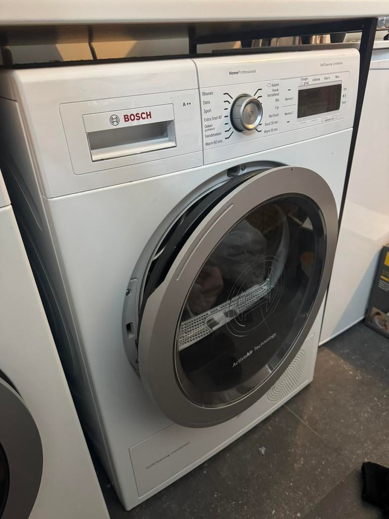 Bosch wasmachine en droger, Witgoed en Apparatuur, Ophalen, Zo goed als nieuw, 1200 tot 1600 toeren, Voorlader