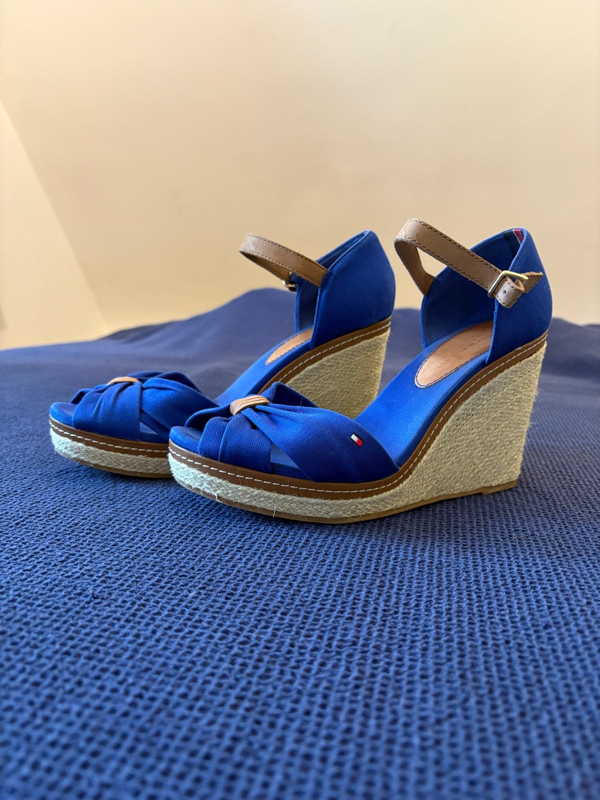 Tommy Hilfiger Espadrille Wedges - Maat 39, Ophalen of Verzenden, Zo goed als nieuw, Blauw, Schoenen met hoge hakken