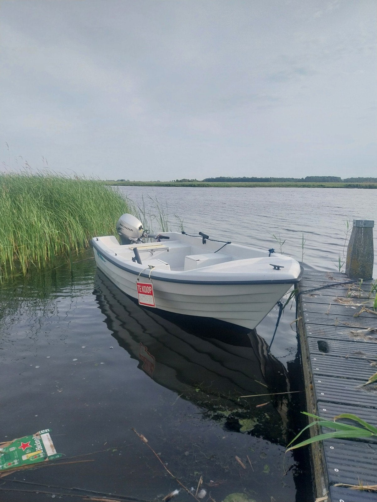 Garda 430 sloep visboot met trailer en Honda 8pk 4 takt, Watersport en Boten, Gebruikt, Buitenboordmotor, Trailer, Polyester