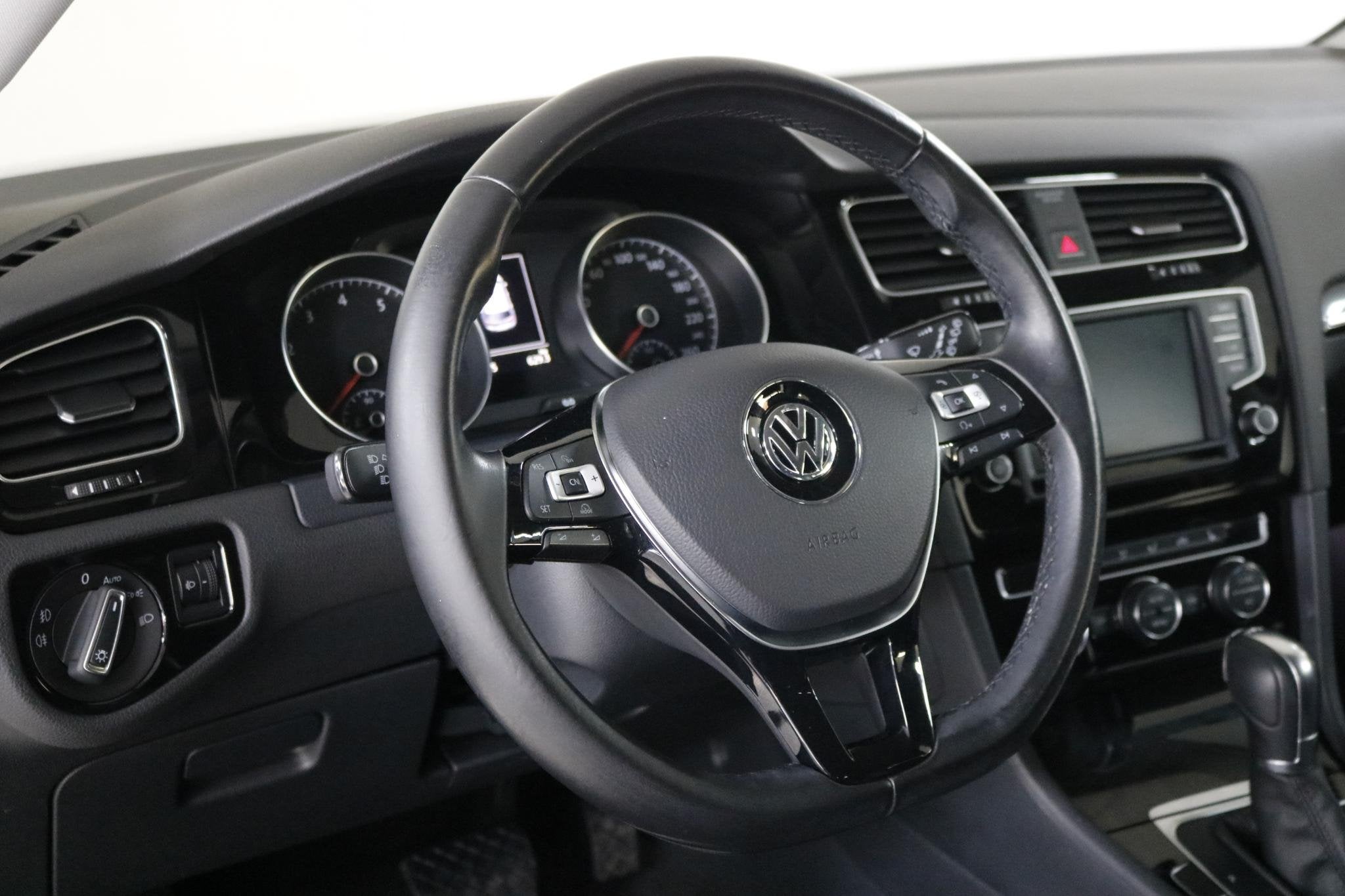 Volkswagen Golf 1.4 TSI ACT Business Edition Automaat! Clima, Gebruikt, 4 cilinders, 150 pk, Leder en Stof