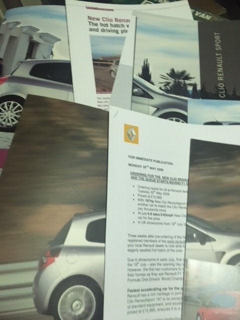 Renault Sport Clio 3 fraaie originele persmap '06, Ophalen of Verzenden, Zo goed als nieuw, Renault