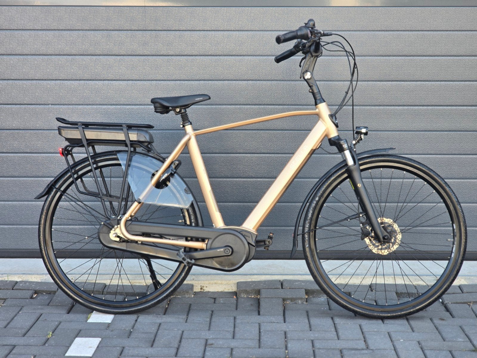 Stella Livorno Bosch middenmotor elektrische fiets, Minder dan 10 versnellingen, Zo goed als nieuw, 57 tot 61 cm, Ophalen