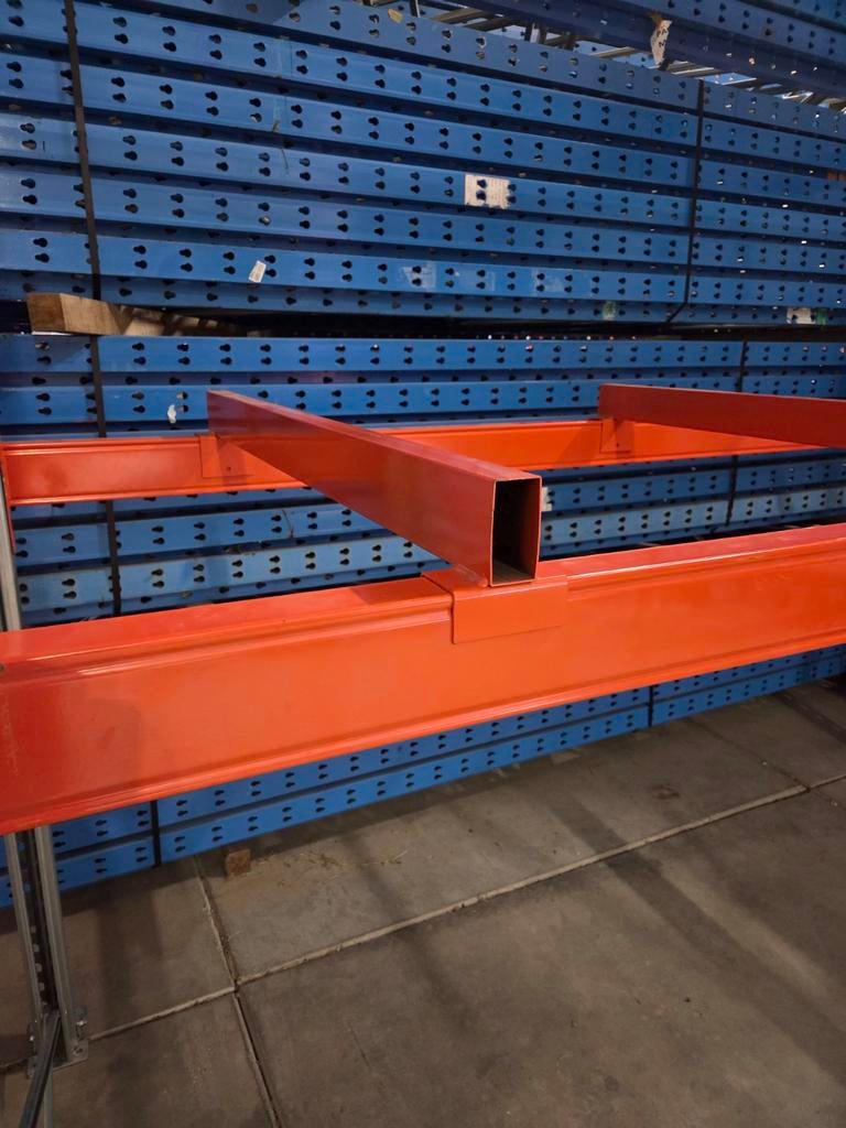 Partij Diepteliggers dragers opliggend 1100mm stelling., Ophalen of Verzenden