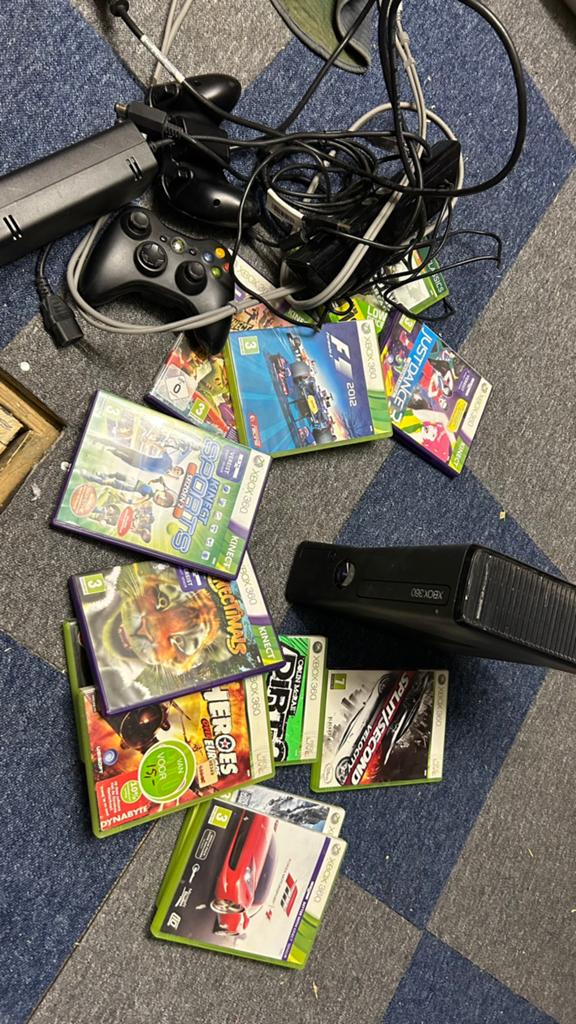 Xbox360 met kinect, Ophalen, Met kinect, Zo goed als nieuw, Met 1 controller