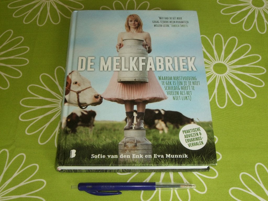 De melkfabriek - Sofie van den Enk en Eva Munnik, Ophalen of Verzenden, Gelezen, Zwangerschap en Bevalling, Sofie van den Enk en Eva Munnik