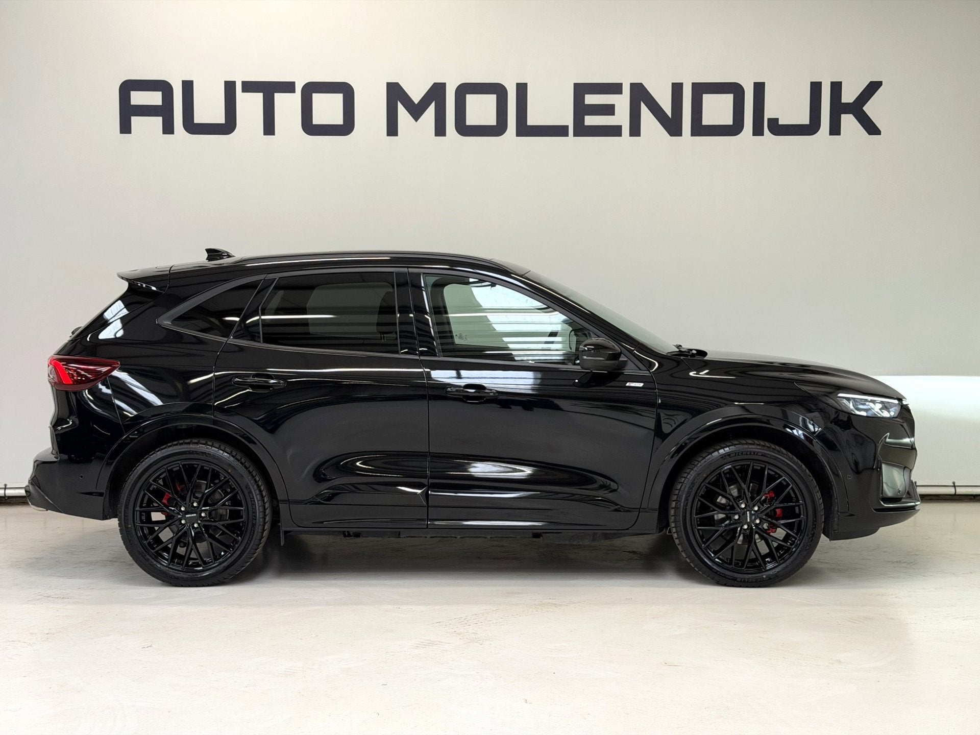 Ford Kuga 2.5 PHEV ST-Line X / Pano / Alcant / B&O / 360 cam, Auto's, Dealer onderhouden, Gebruikt, Zwart, 4 cilinders