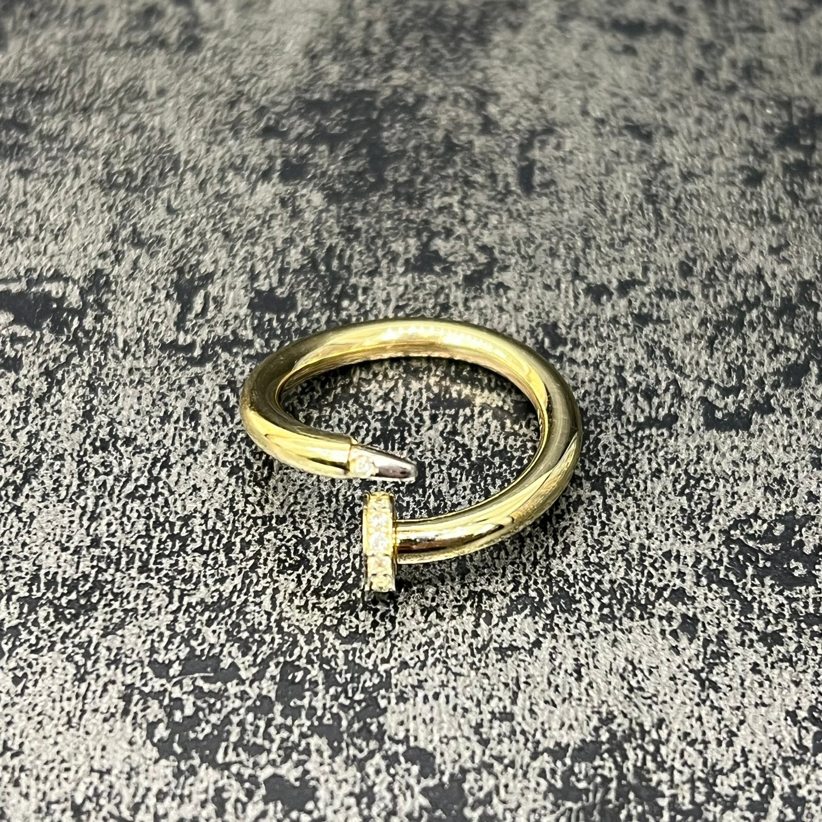 14k gouden spijker ring nieuw, Ophalen of Verzenden, Zo goed als nieuw, Goud, Dame