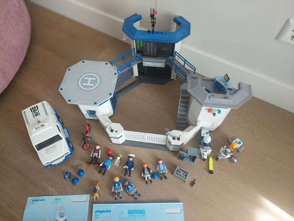 Playmobil Politiebureau 6872 & Politieauto 6919 Complete Set, Ophalen of Verzenden, Zo goed als nieuw, Complete set